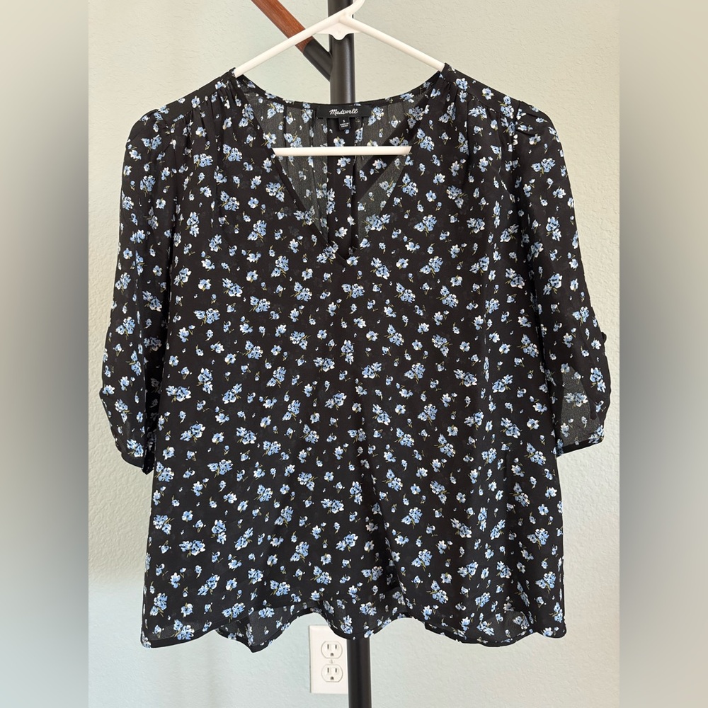 Madewell Floral Top in size small